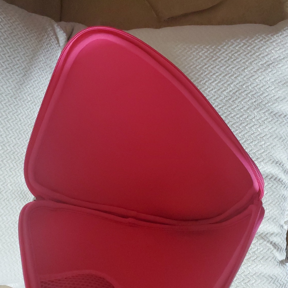 Lilly Pulitzer Bag/Tablet Case - Picture 7 of 9